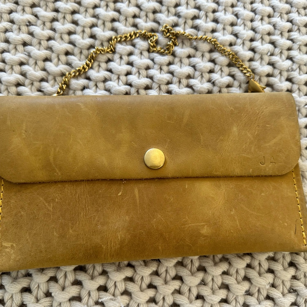 KMM & Co clutch